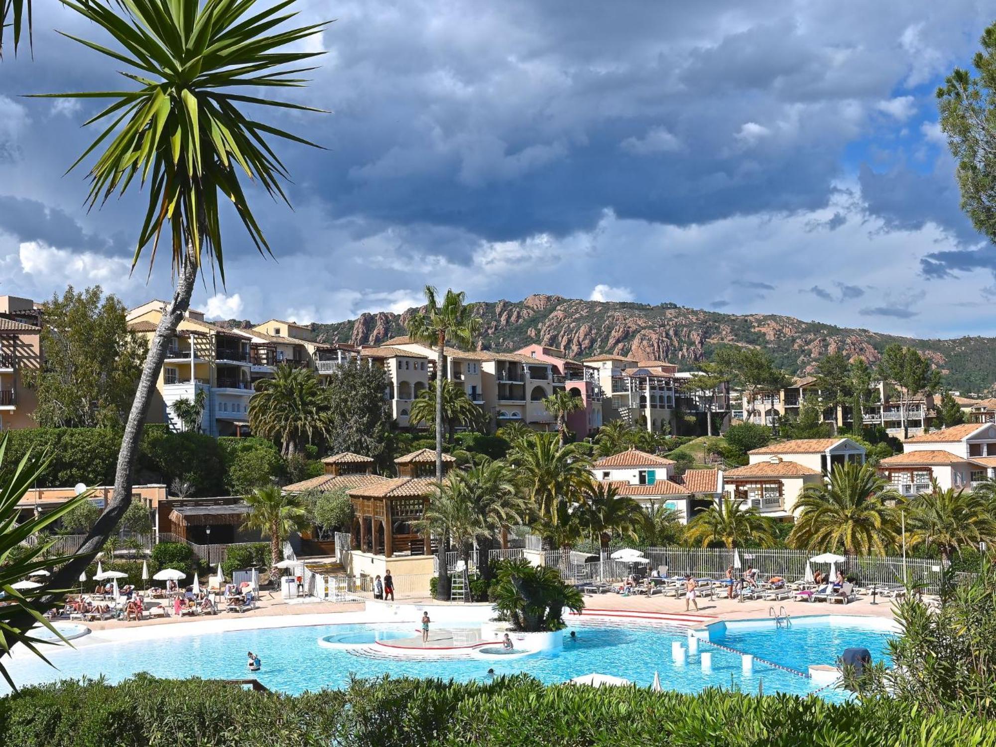 Apartment Village Cap Esterel - Le Village-40 By Interhome Saint-Raphaël Buitenkant foto